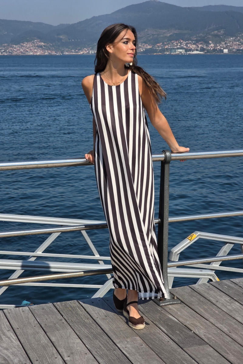 Vestido Elástico de Rayas Negro