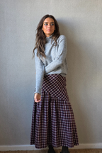 Falda larga de cuadros corte asimétrico granate