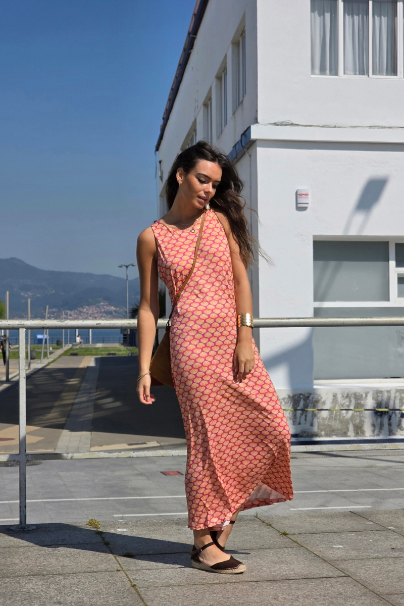 Vestido Largo de Conchas Fucsia elástico