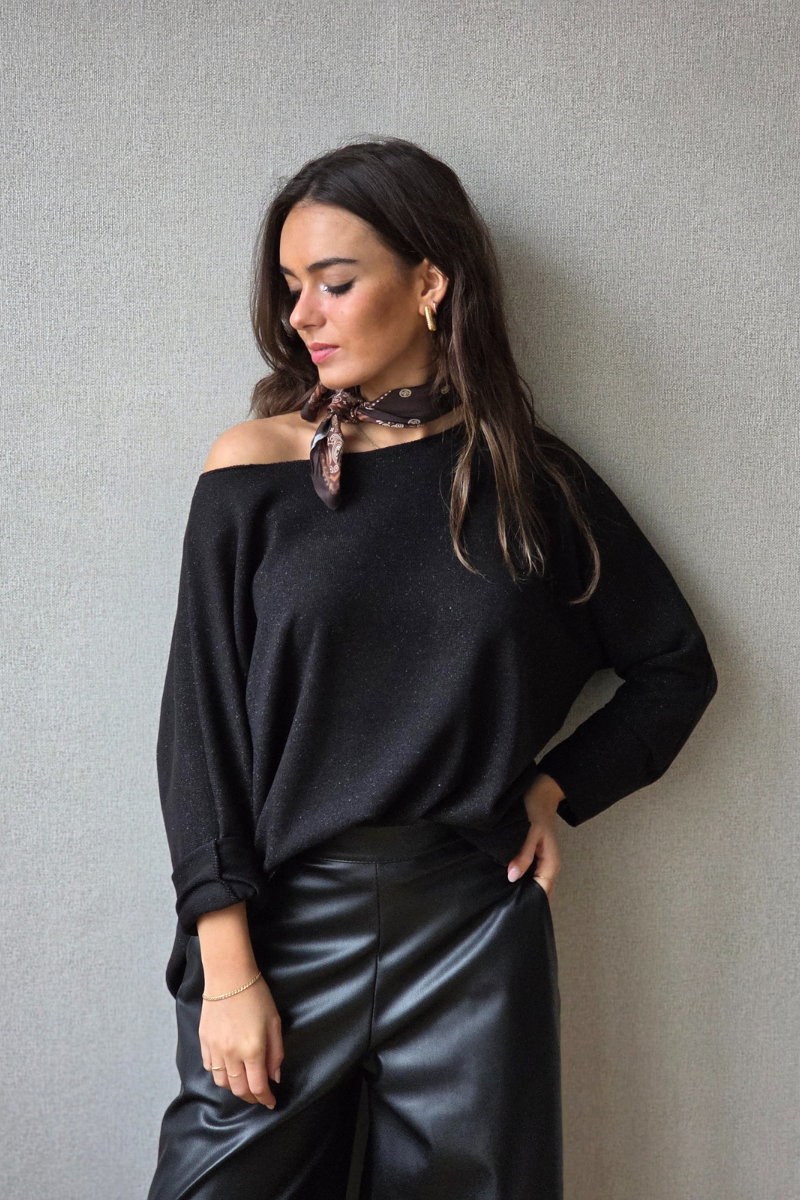 Jersey básico de brillos negro