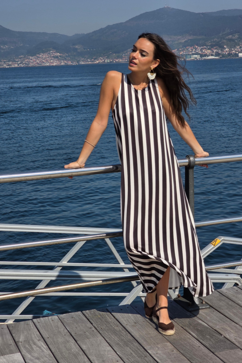 Vestido Elástico de Rayas Negro