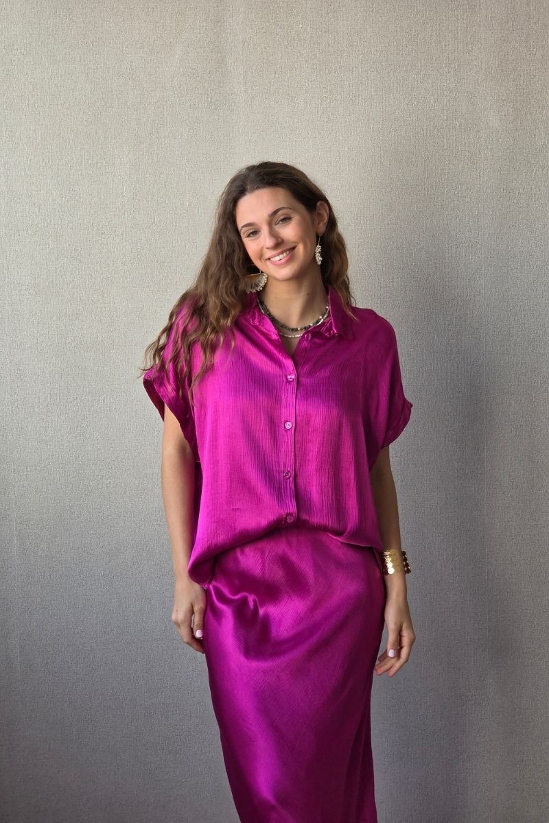 Falda de raso magenta