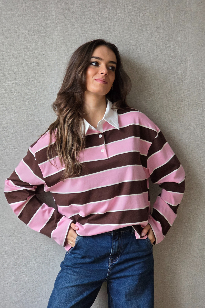 Polo de rayas rosa y chocolate