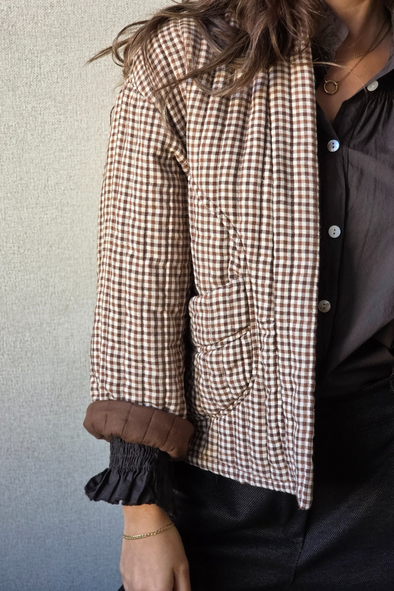 Chaqueta de cuadros acolchada chocolate