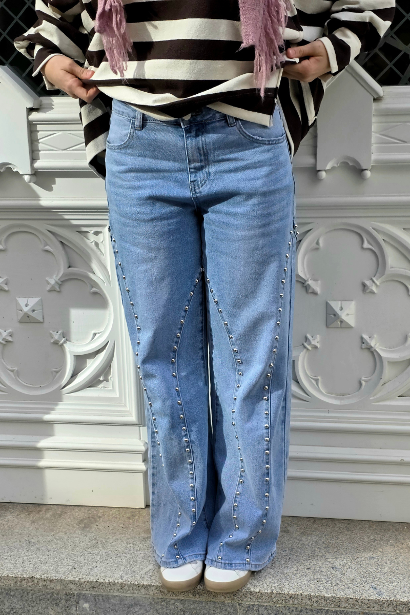 Jeans Wide con Tachuelas