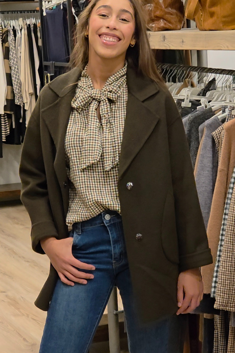 Abrigo de paño verde militar