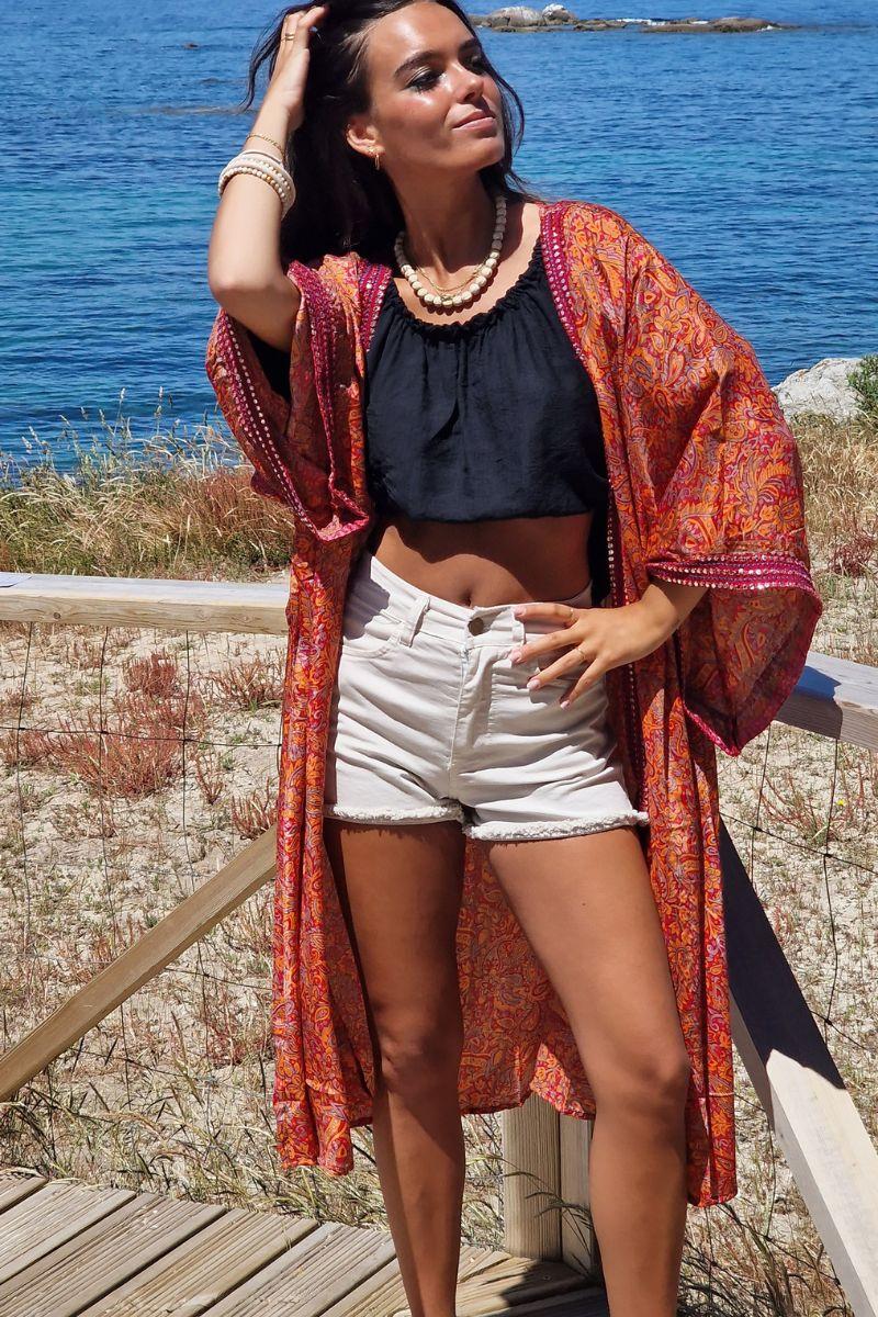 Kimono largo estampado rematado con espejitos tonos naranja