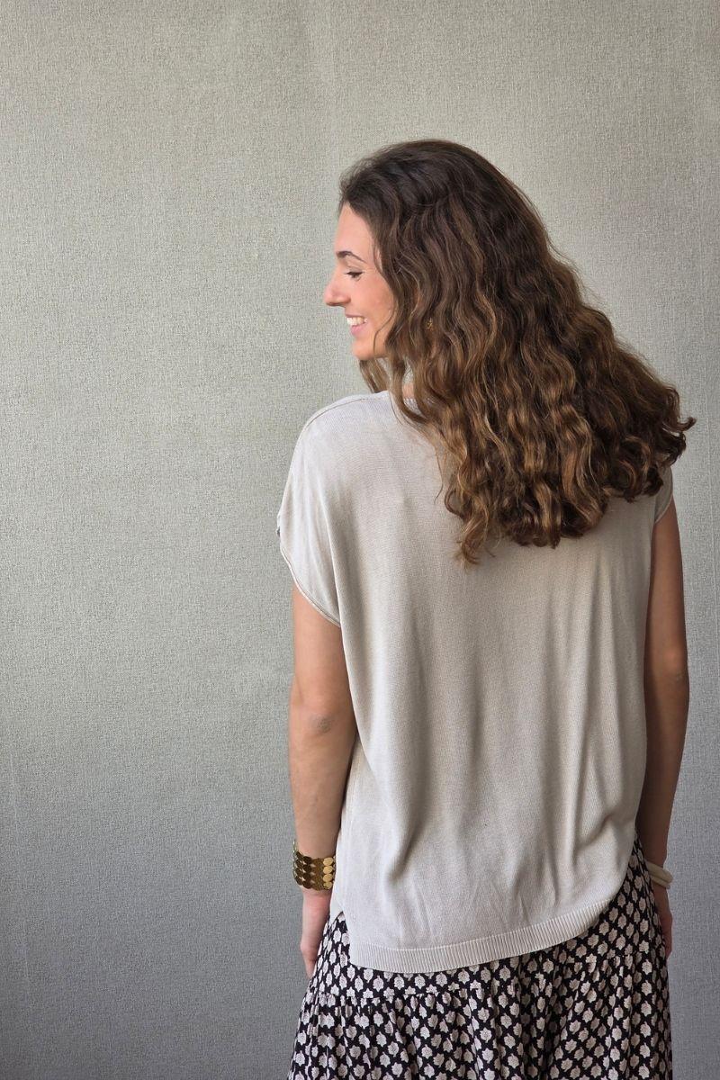 Jersey botones costado beige