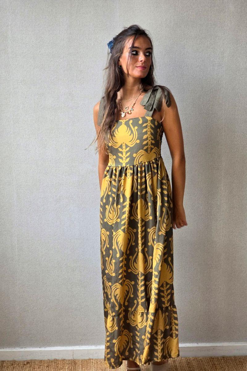 Vestido de tirantes estamapdo