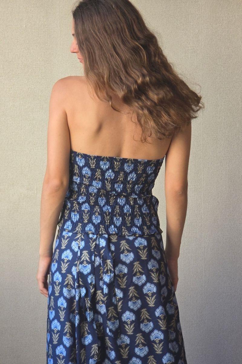 Top de flores boho azul