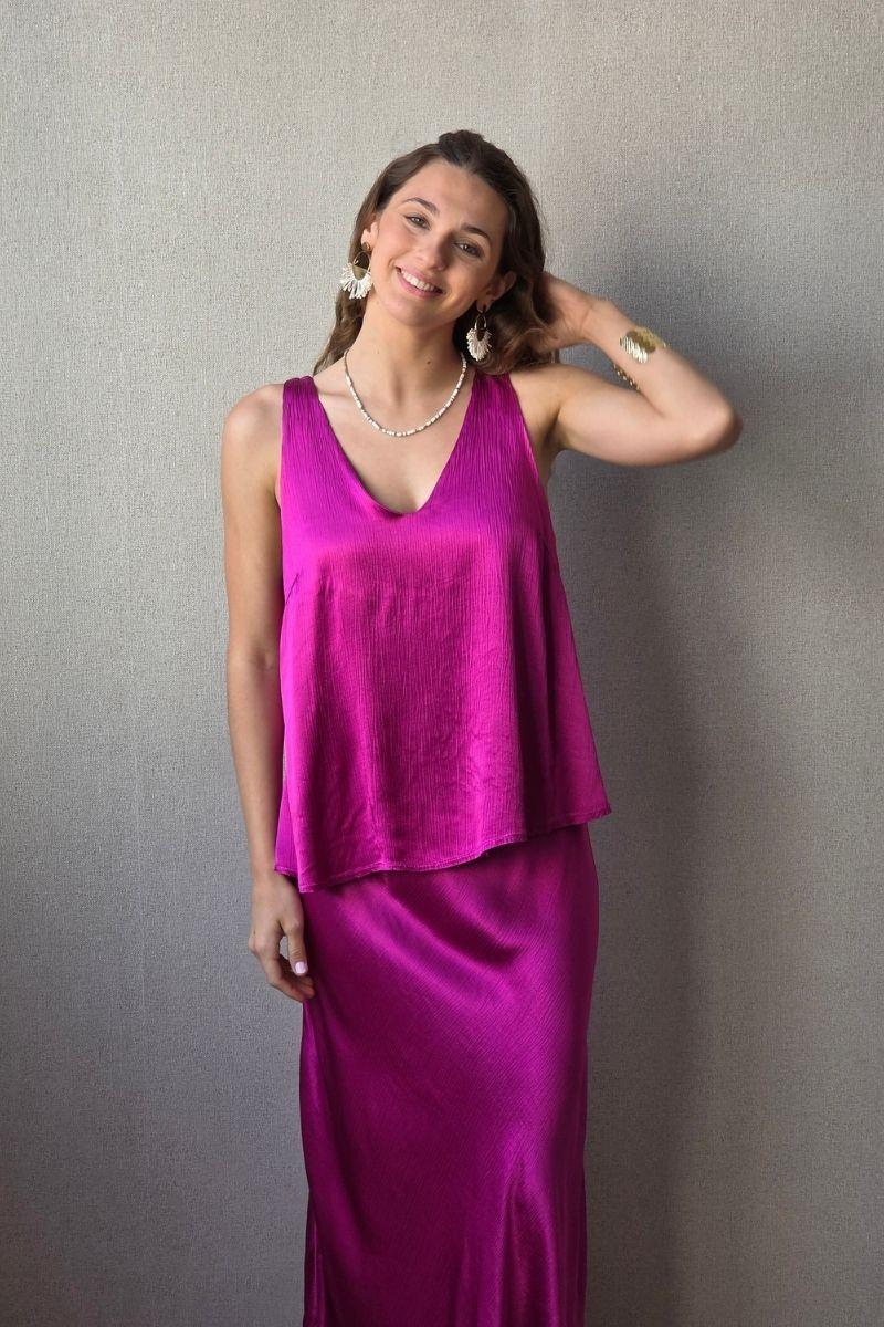 Blusa tirantes de raso magenta