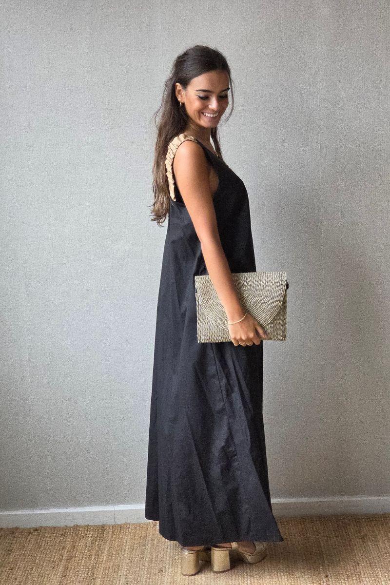 Vestido oversize detalles volante camel