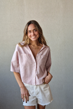 Camisa tres cuartos con bolsillos delanteros rosa