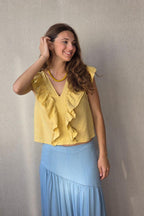 Blusa volantes lino mostaza