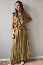 Vestido de volante y tirantes