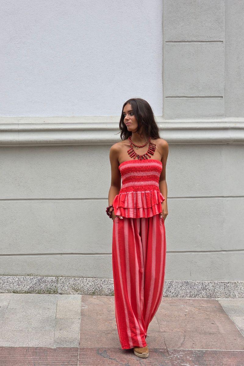 Total look top y pantalón rojo