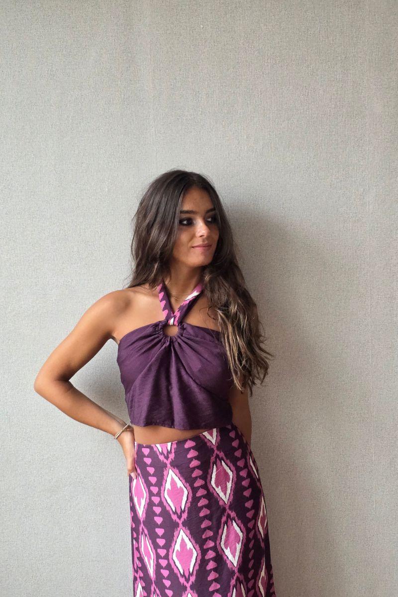 Conjunto de top y falda berenjena