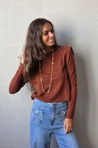Camisa manga larga con tachas