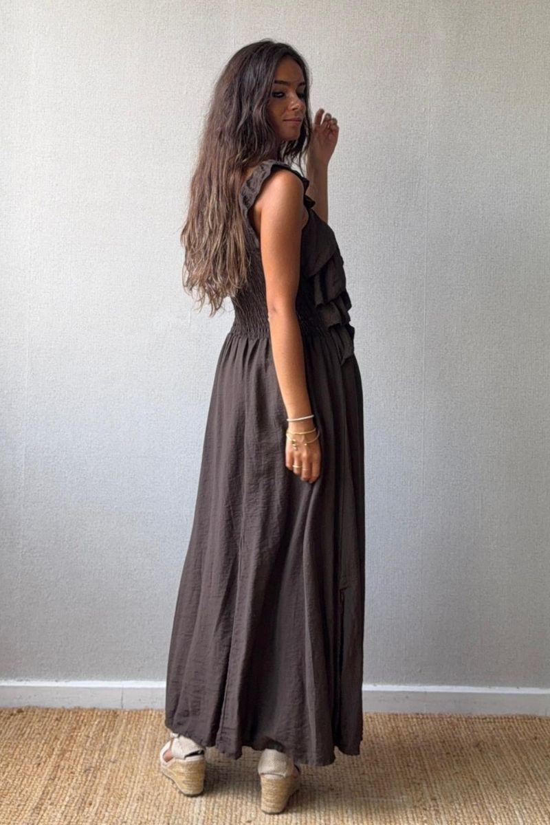 Vestido de volante y tirantes