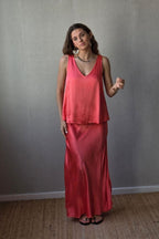 Blusa de tirantes de raso coral