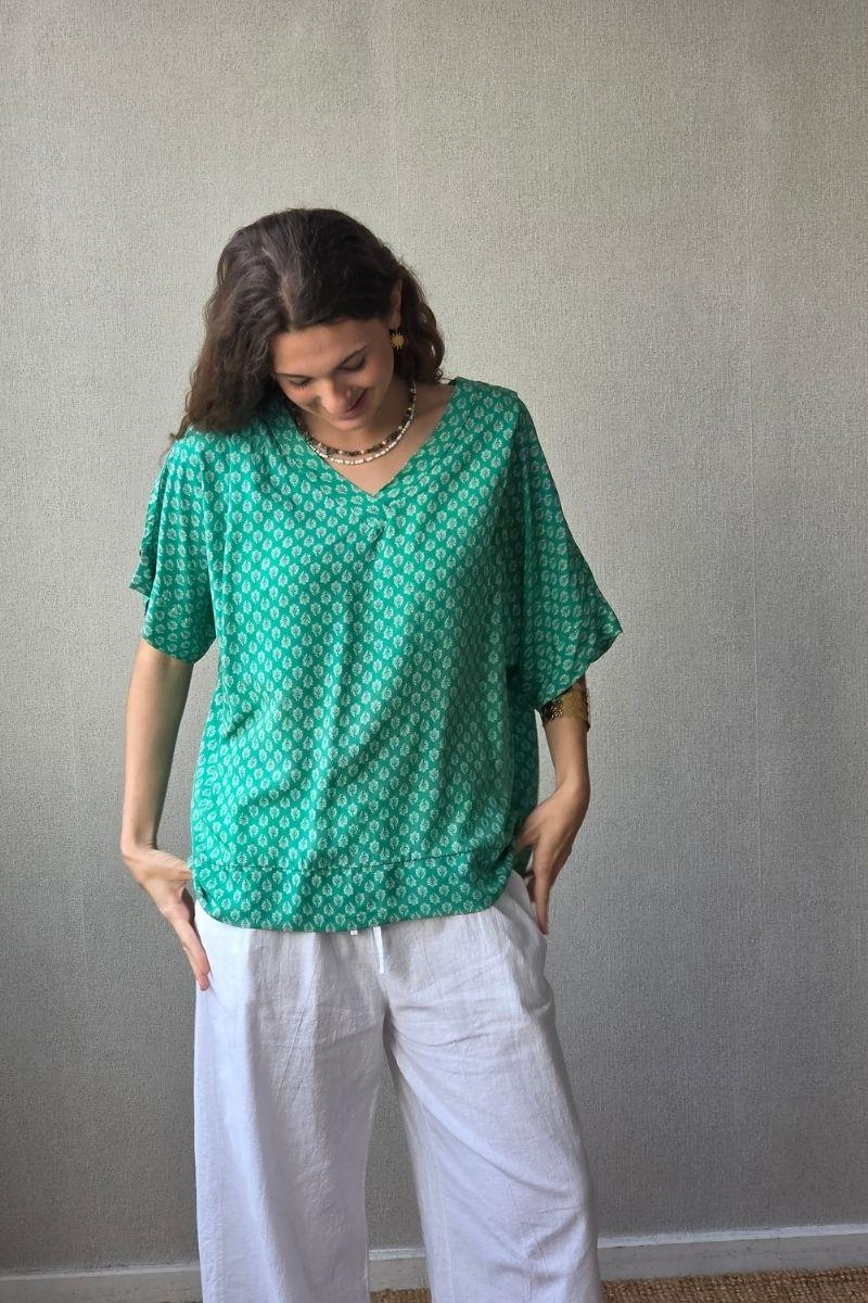 Blusón oversize estampado de flores verde
