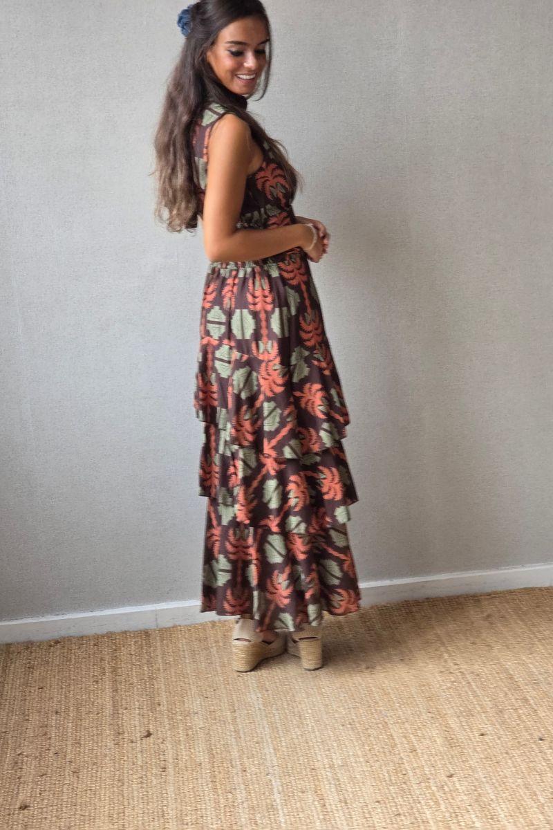 Vestido con volantes y estamapdo de palmeras halter