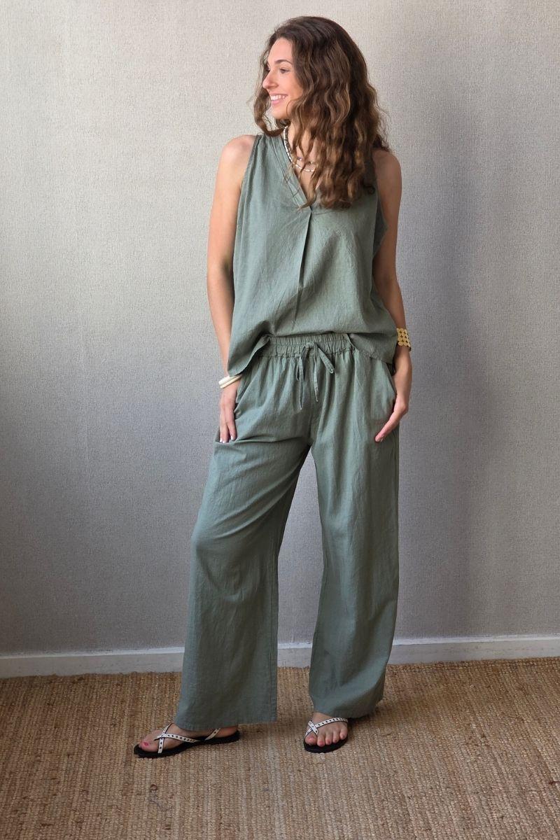 Pantalón tipo lino caqui