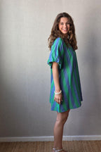 Vestido de mujer manga abullonada con rayas verde