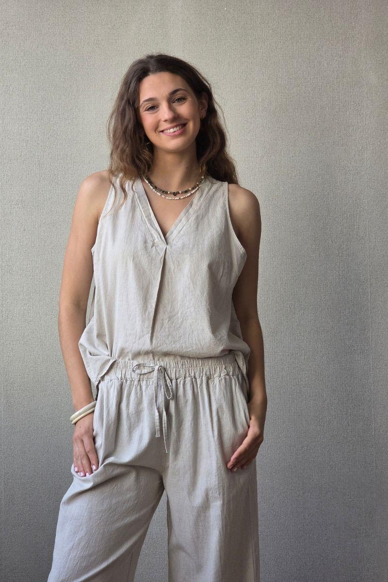 Pantalón tipo lino beige