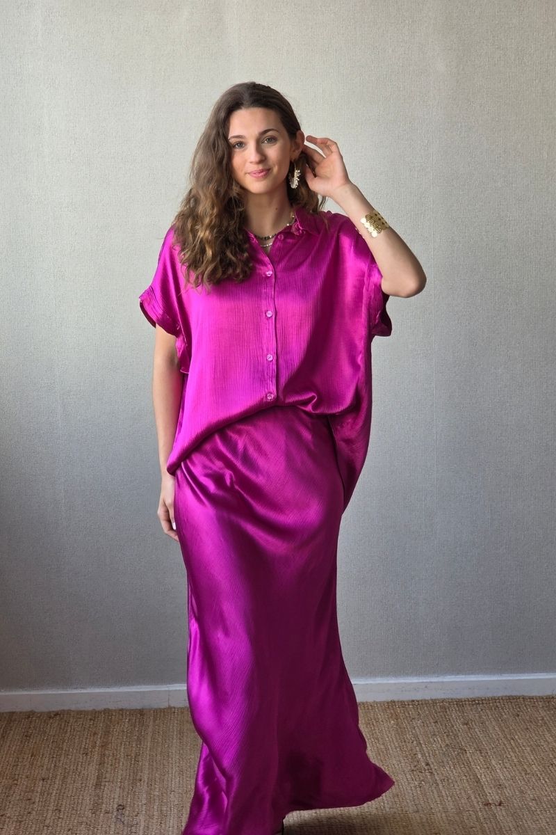 Falda de raso magenta