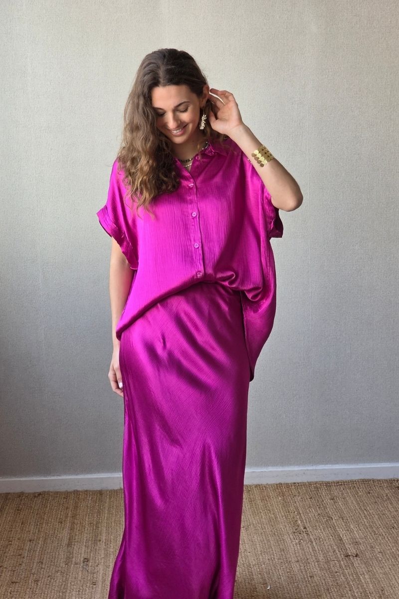 Falda de raso magenta