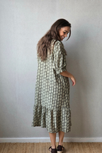Vestido flores con botones caqui