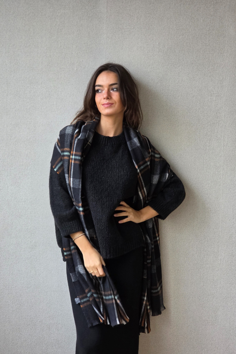 Jersey punto gordo cuello redondo negro