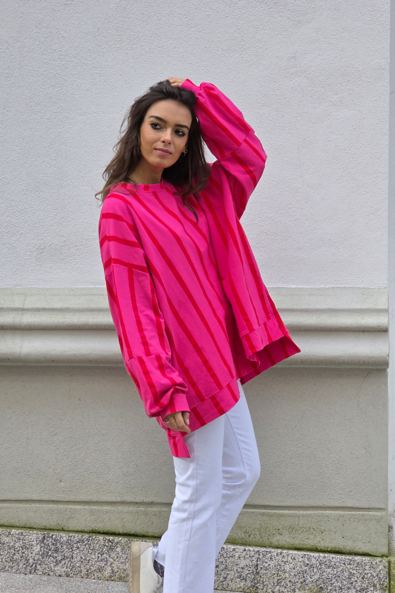 Sudadera Oversize Fucsia Rayas Rojas