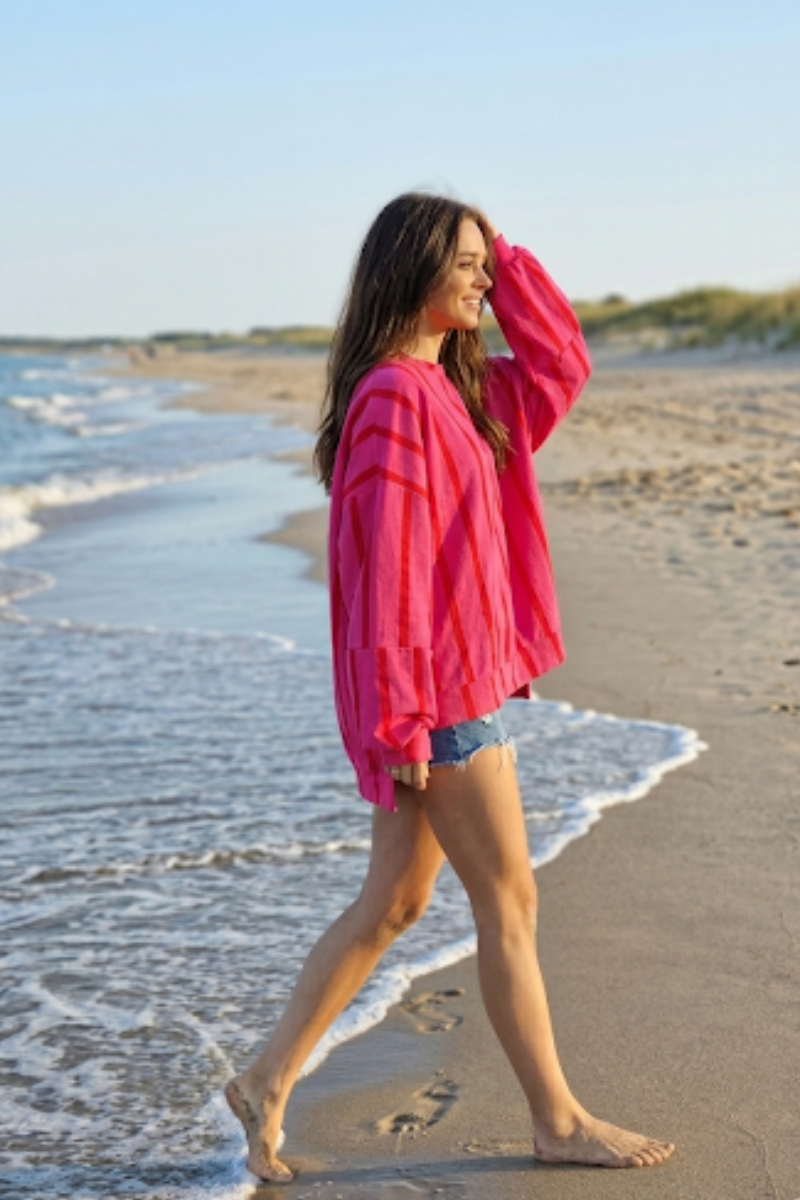 Sudadera Oversize Fucsia Rayas Rojas
