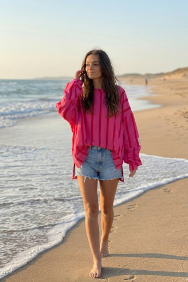 Sudadera Oversize Fucsia Rayas Rojas