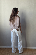 Pantalón Blanco con Estrella Marrón