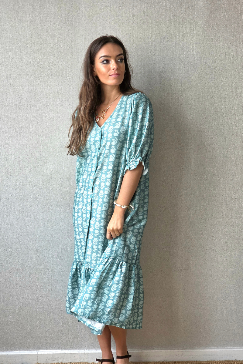 Vestido flores con botones verde agua