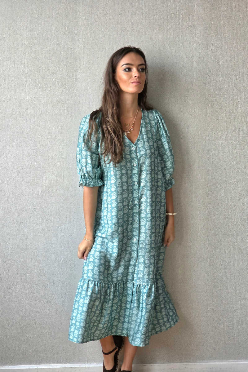 Vestido flores con botones verde agua