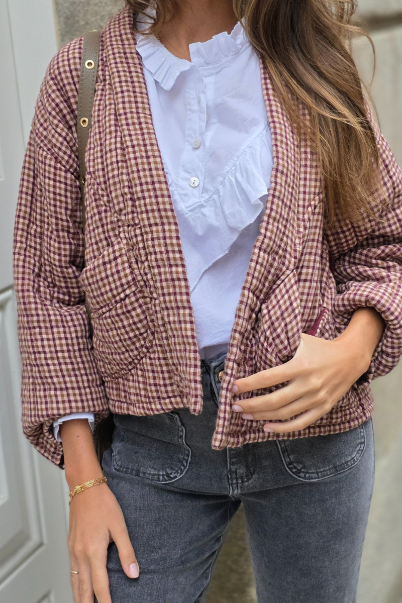 Chaqueta de cuadros acolchada granate