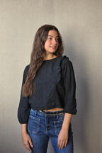 Blusa bordada rombos negra