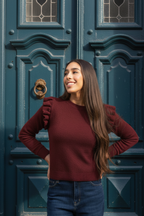 Jersey volante en el hombro granate