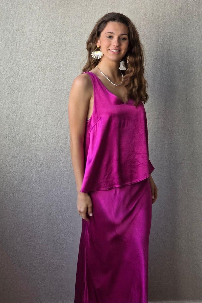 Blusa tirantes de raso magenta
