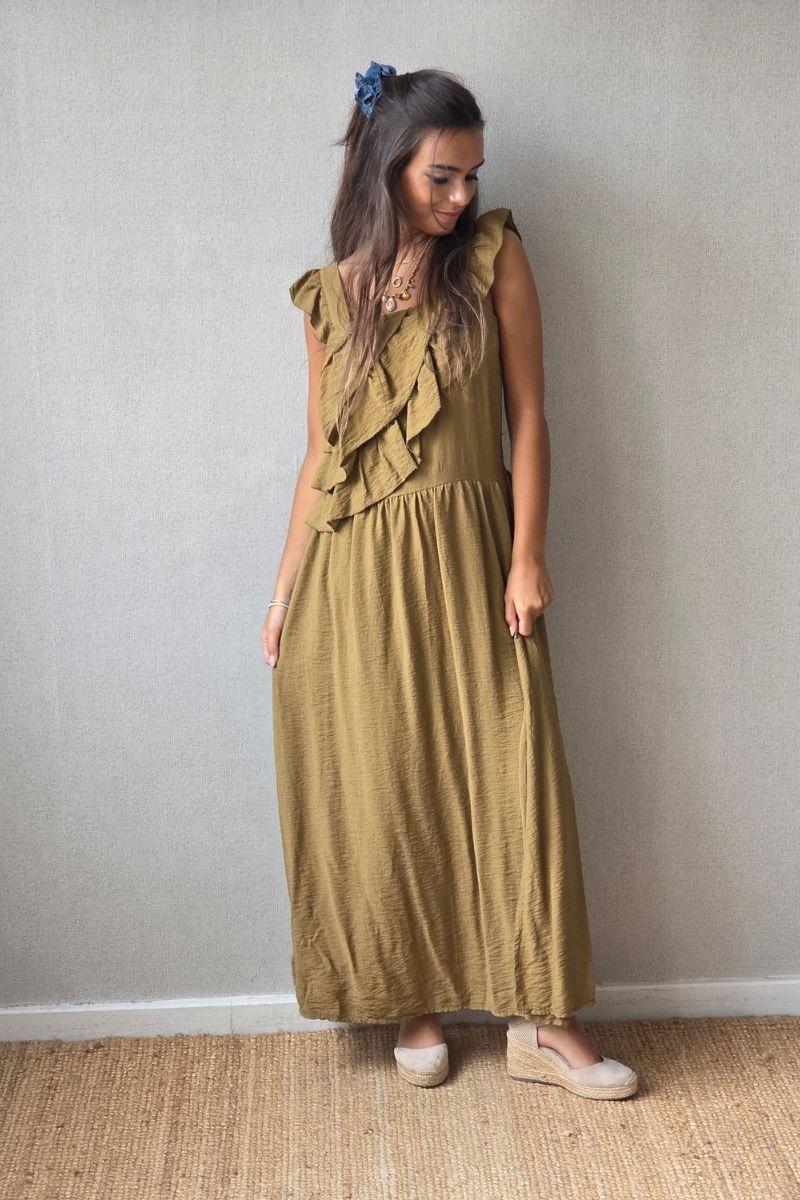 Vestido de volante y tirantes