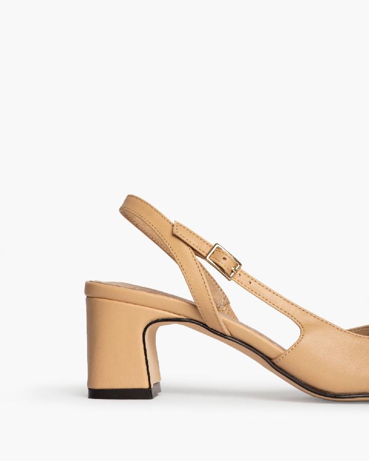 Zapato tipo Chanel camel