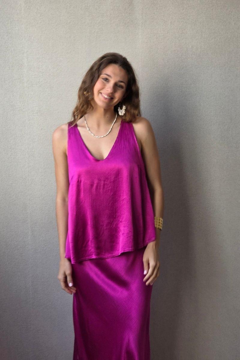 Falda de raso magenta