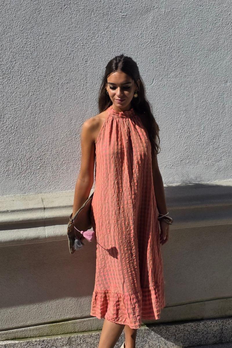 Vestido cuello halter de cuadros coral