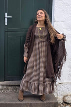 Vestido de cuadros chocolate con nido de abeja y manga larga