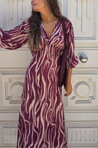 Vestido estampado cuello pico berenjena