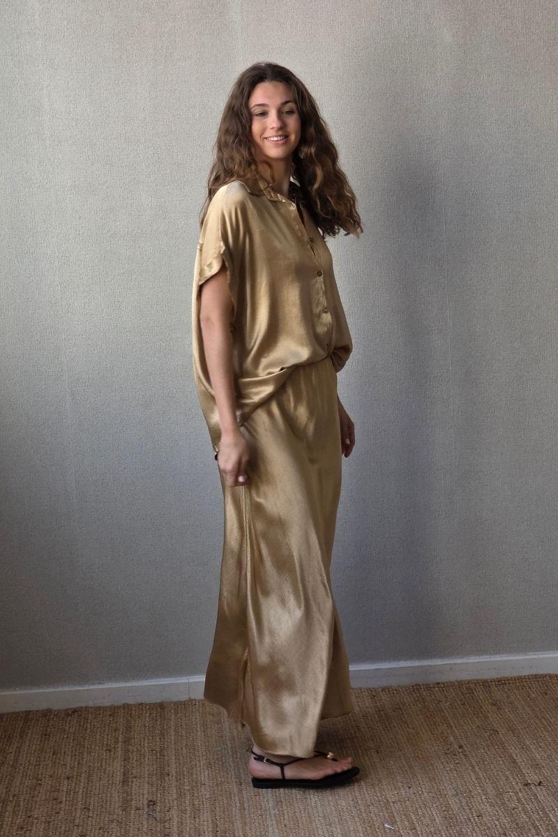 Falda de raso camel